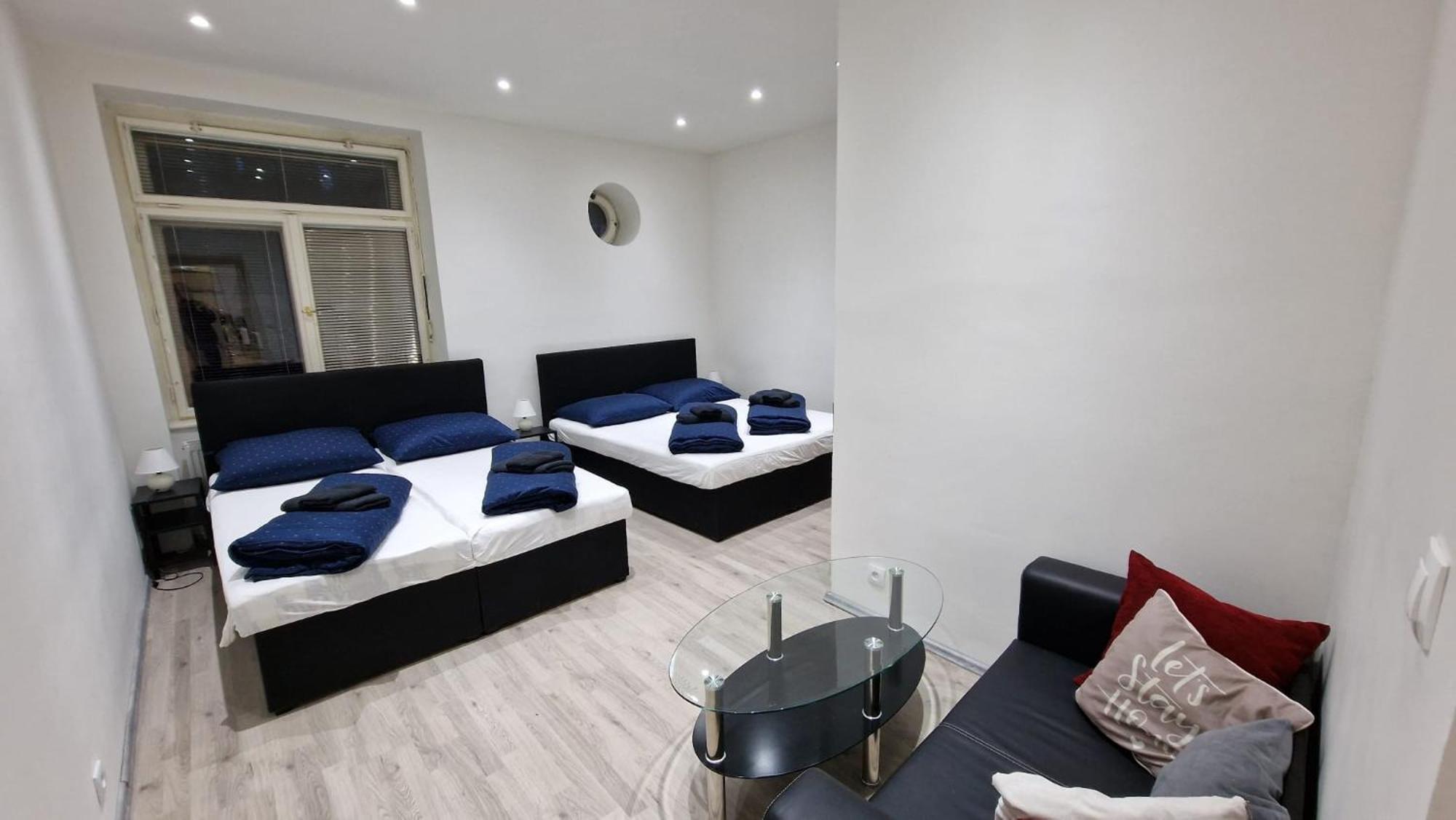 Apartment Flora - Late Check-Out At Noon 12 O Clock For Free Pressburg Exterior foto