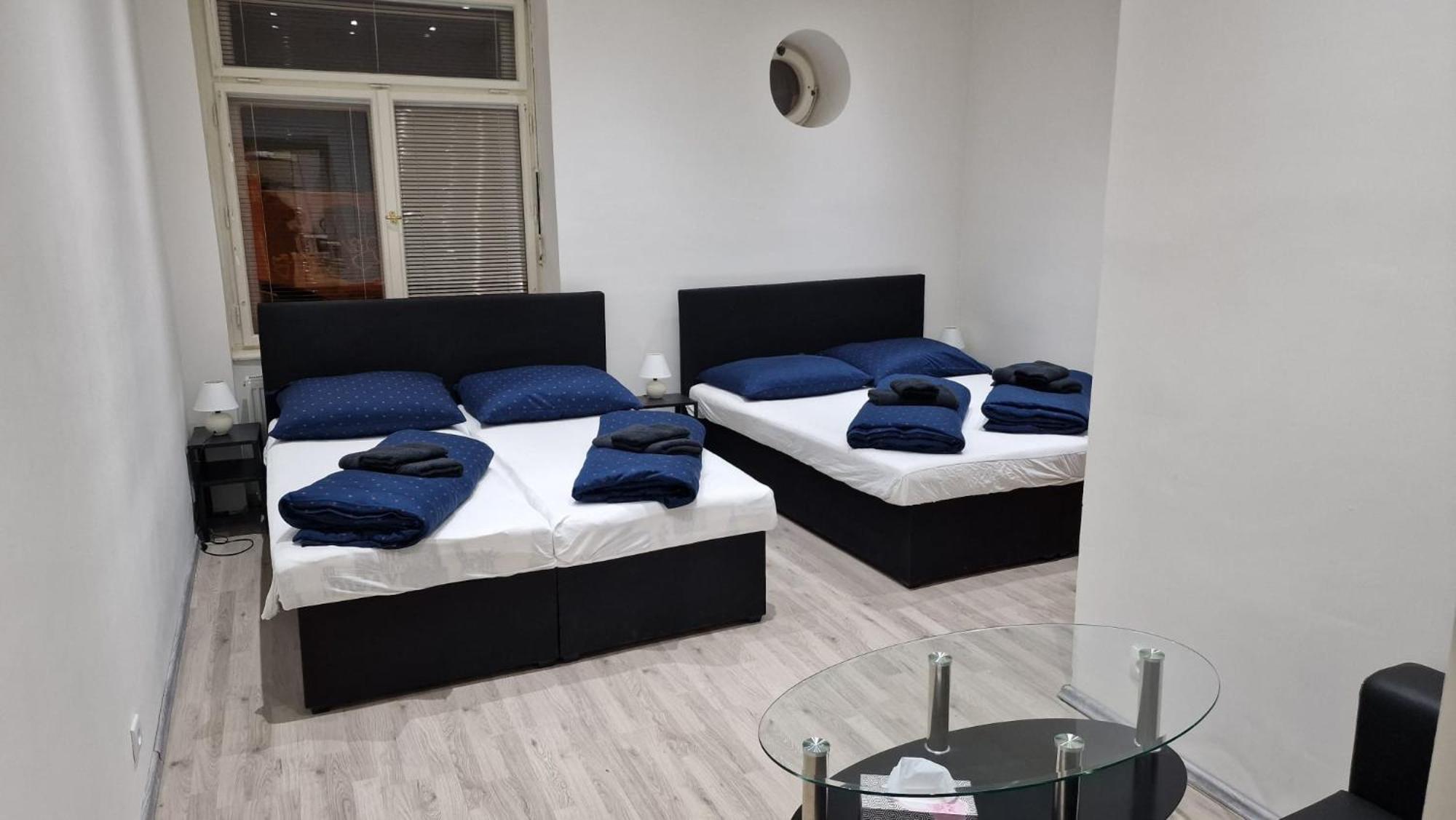 Apartment Flora - Late Check-Out At Noon 12 O Clock For Free Pressburg Exterior foto